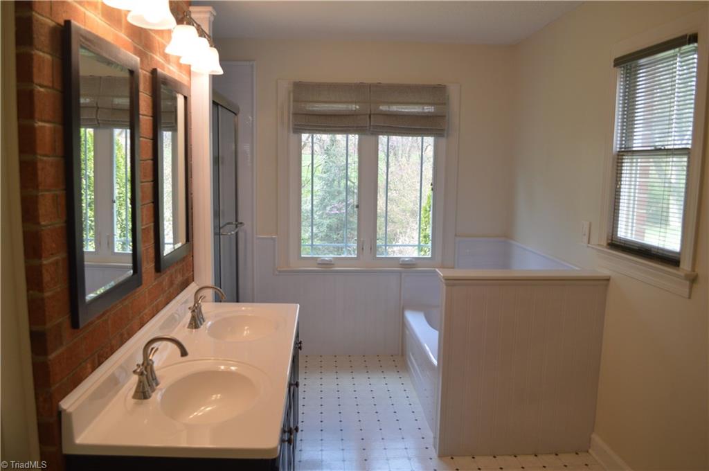 4216 Thorn Ridge Road Winston-Salem, NC 27106 - Photo 7 of 20 Gallery Image 7