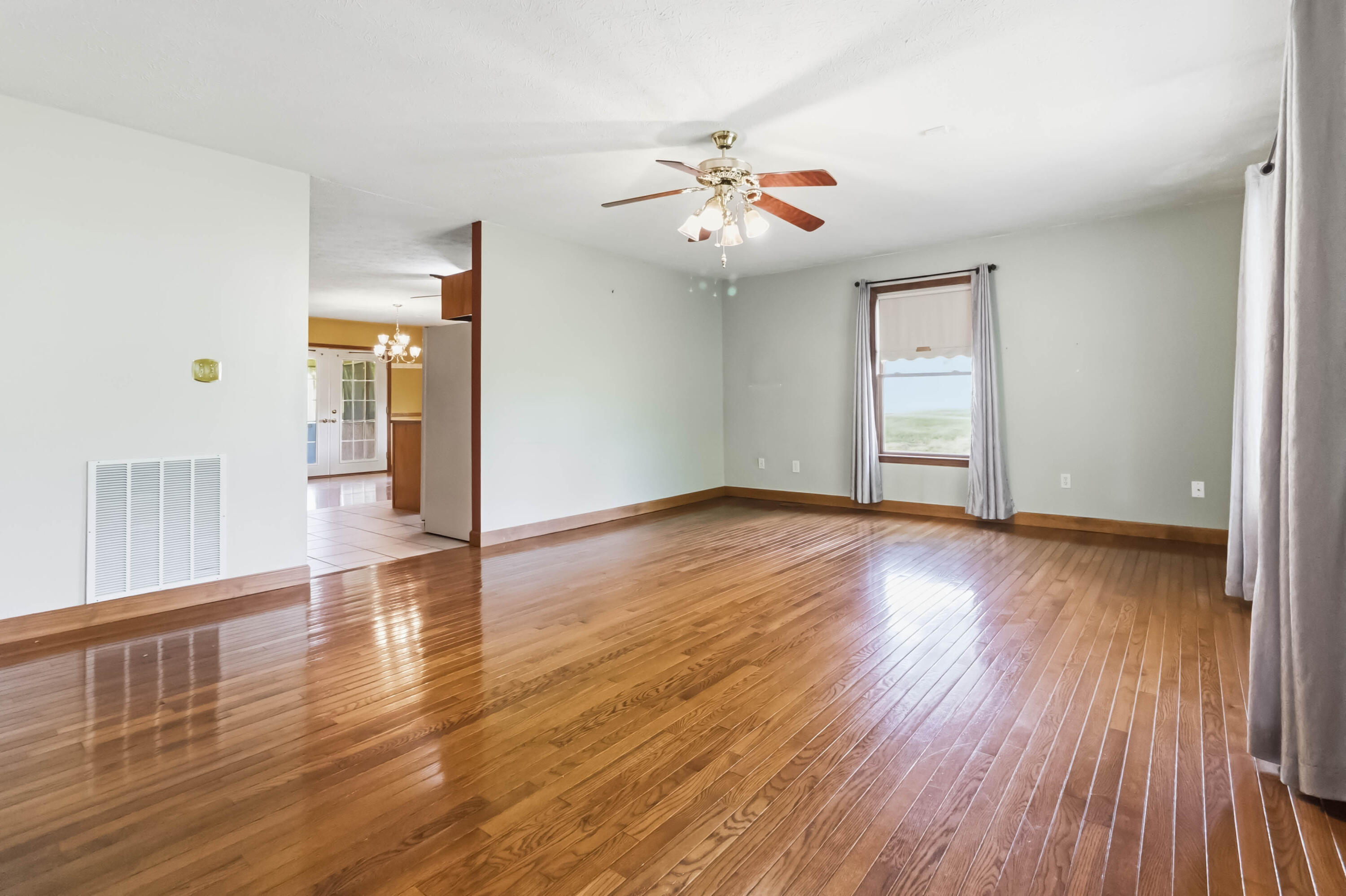 35 Vanzant Road Lily, KY 40740 - Photo 8 of 63 007