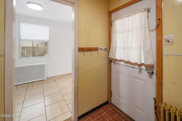 $196,000 | 4 Woodrow Road, Amsterdam, NY 12010