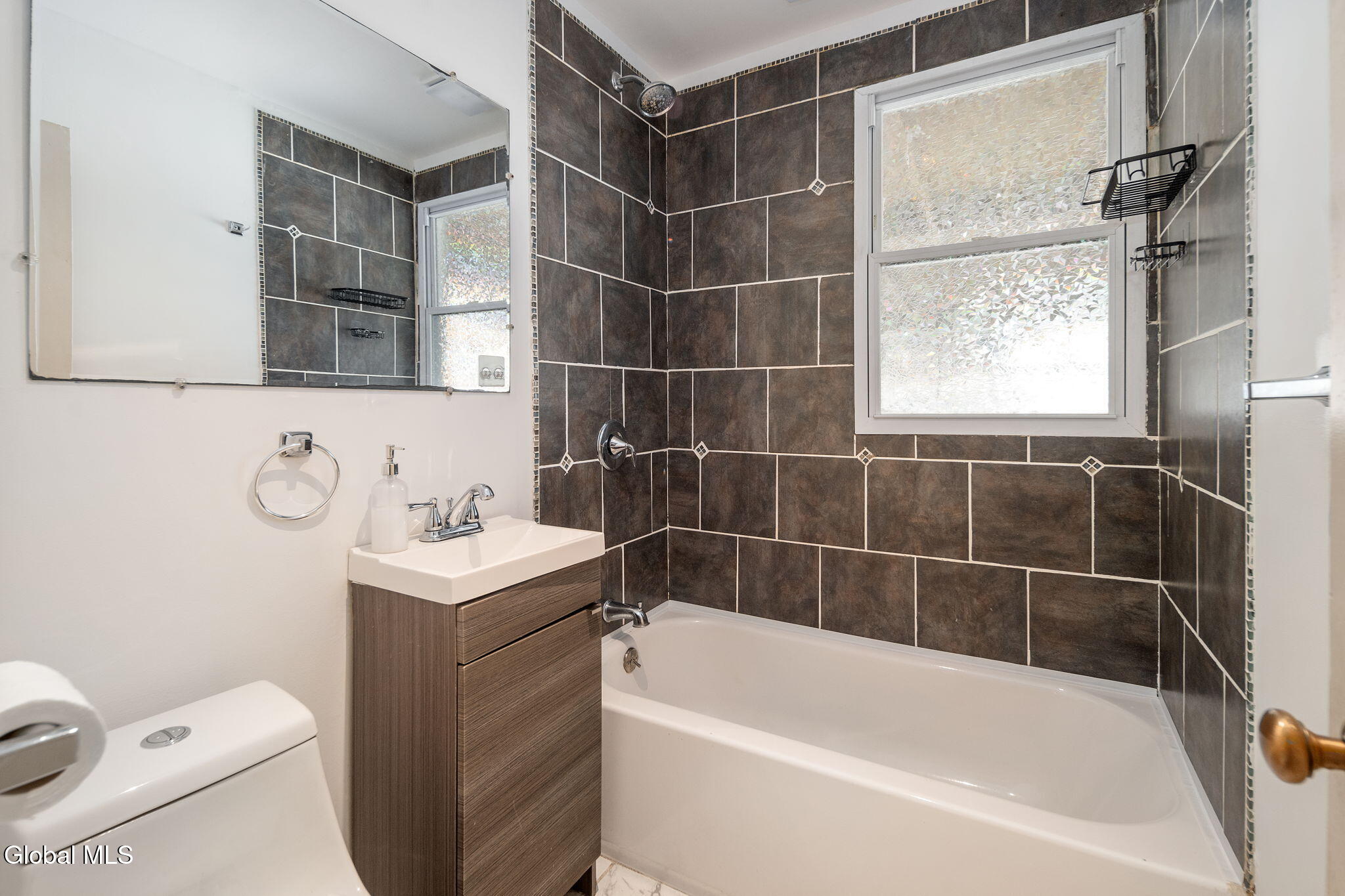 4 Woodrow Road Amsterdam, NY 12010 - Photo 23 of 55 17-4WoodrowRd_17