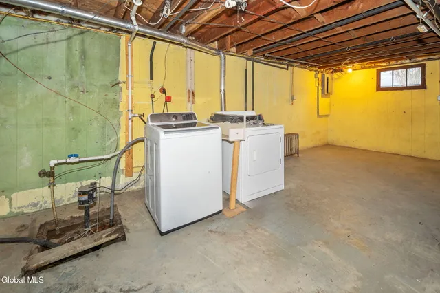 $199,500 | 4 Woodrow Road, Amsterdam, NY 12010