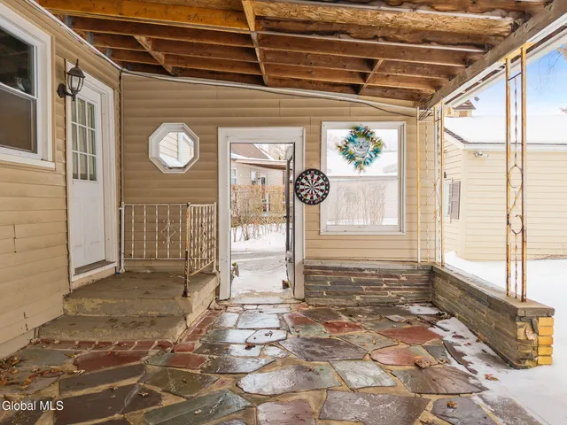 $199,500 | 4 Woodrow Road, Amsterdam, NY 12010