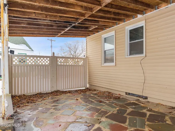 $196,000 | 4 Woodrow Road, Amsterdam, NY 12010