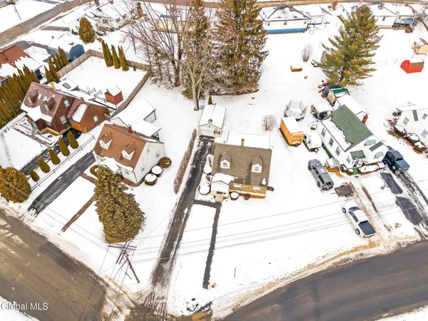 $196,000 | 4 Woodrow Road, Amsterdam, NY 12010