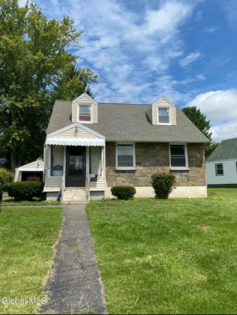 $196,000 | 4 Woodrow Road, Amsterdam, NY 12010