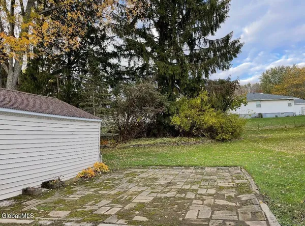 $196,000 | 4 Woodrow Road, Amsterdam, NY 12010