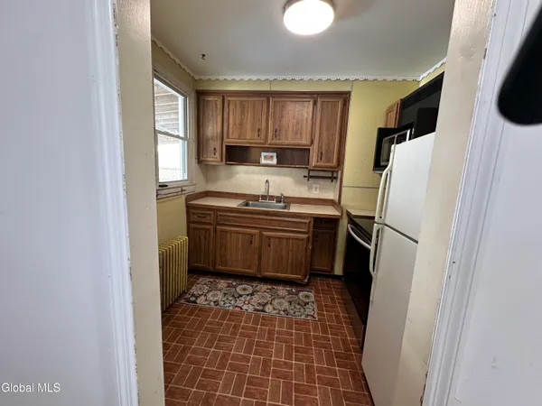 $196,000 | 4 Woodrow Road, Amsterdam, NY 12010