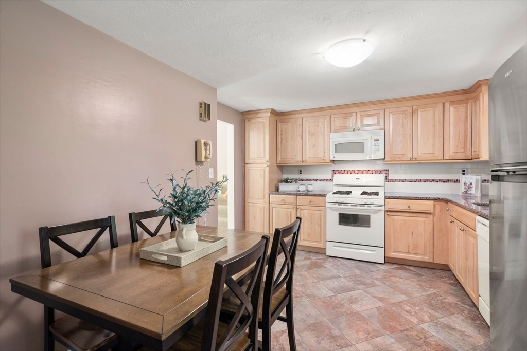 7 Spring Lane Framingham, MA 01701 - Photo 9 of 28 Gallery Image 9