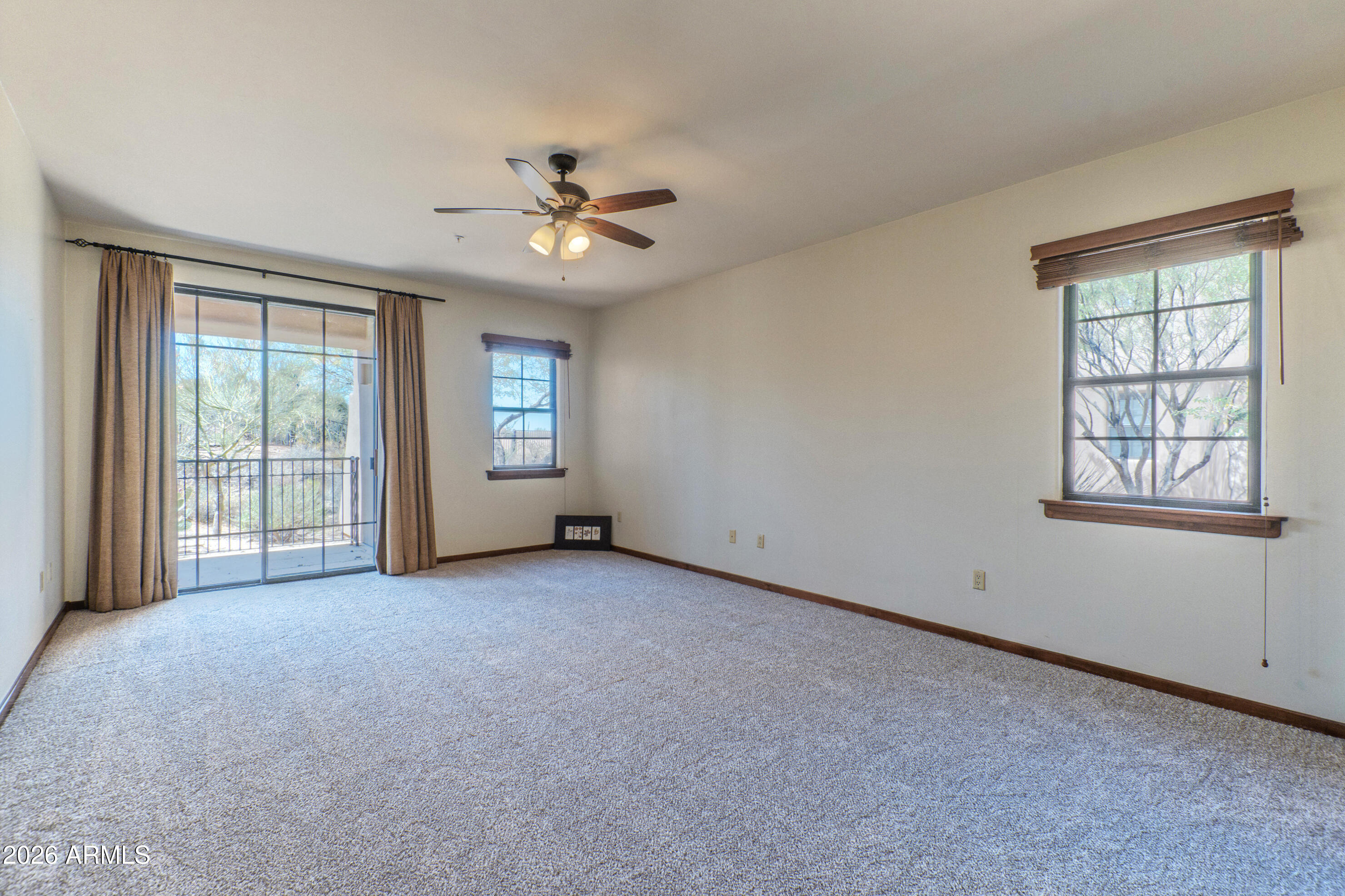 36601 North Mule Train Road, Unit B21 Carefree, AZ 85377 - Photo 16 of 33 Primary bedroom