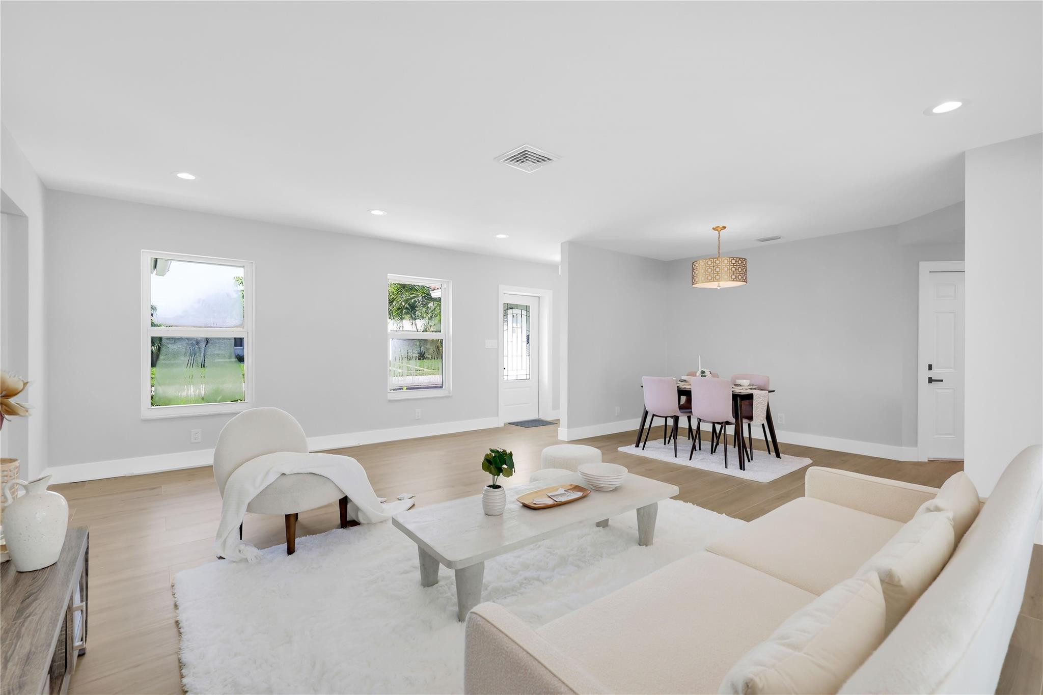 943 Southwest 4th Street Boca Raton, FL 33486 - Photo 3 of 28 Photo 3