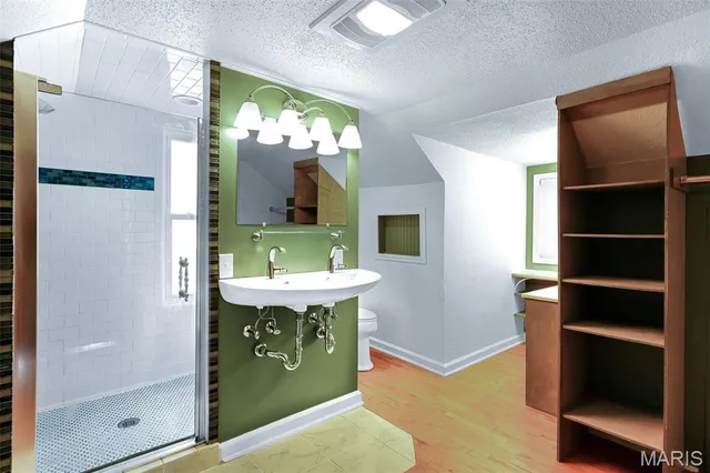 $234,900 | 300 Lincoln Drive, Fredericktown, MO 63645