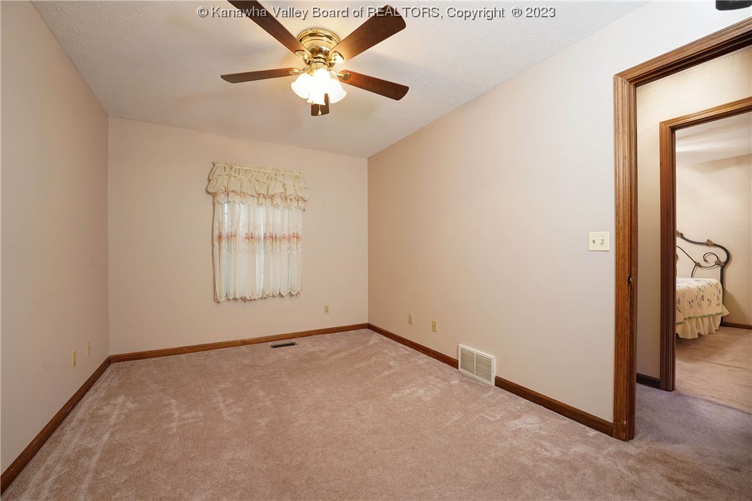 5147 Briar Road Charleston, WV 25313 - Photo 13 of 20 Gallery Image 13