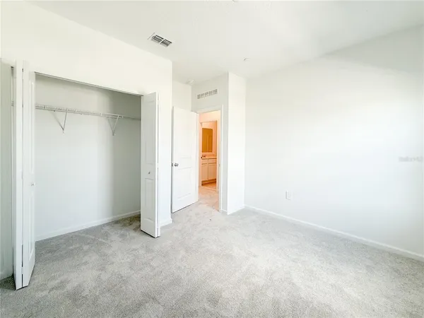 $2,500 | 1975 Stake Out Way, Apopka, FL 32703