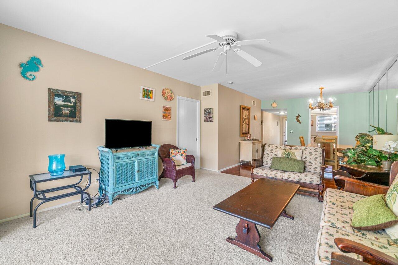 2460 Southwest 22nd Avenue, Unit 809 Delray Beach, FL 33445 - Photo 12 of 26 012-2460Southwest22ndAvenue-809-DelrayBe