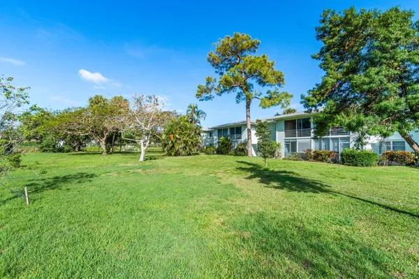 $113,000 | 2460 Southwest 22nd Avenue, Unit 809, Delray Beach, FL 33445