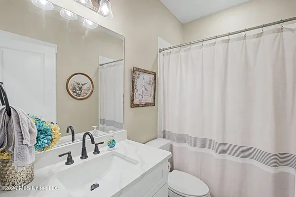 $768,000 | 199 Louise Road, Byhalia, MS 38611