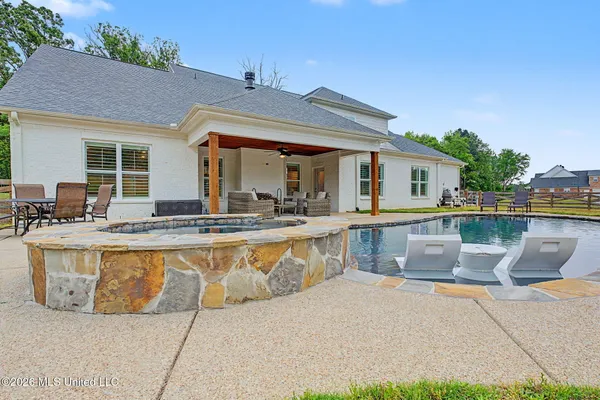 $768,000 | 199 Louise Road, Byhalia, MS 38611