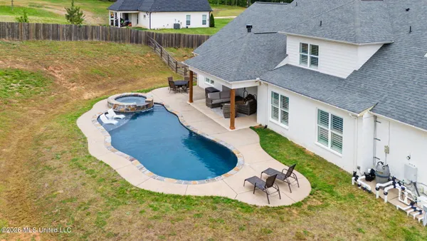 $768,000 | 199 Louise Road, Byhalia, MS 38611