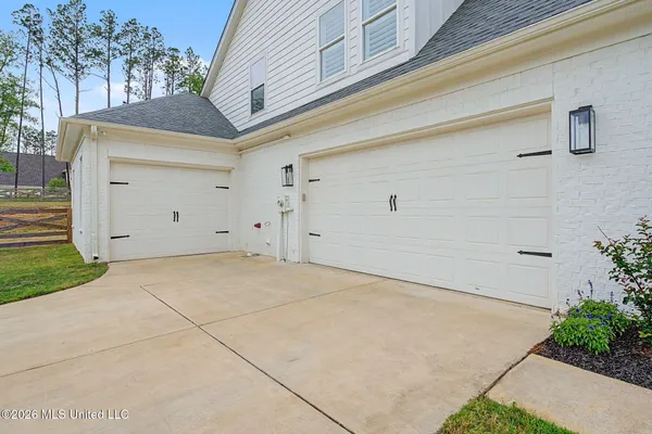 $768,000 | 199 Louise Road, Byhalia, MS 38611
