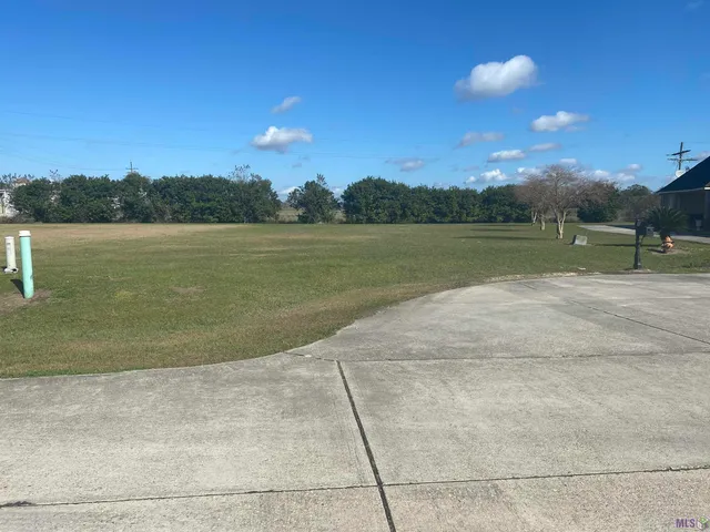 $24,500 | 135 Lillian Drive, Plattenville, LA 70393