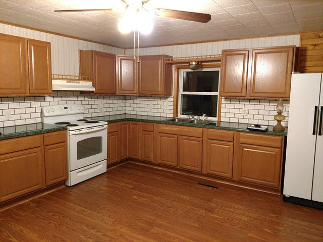 1817 Ridge Road Champlain, NY 12919 - Photo 15 of 18 Gallery Image 15