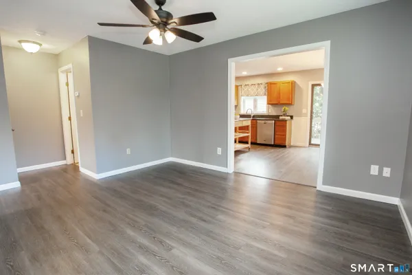 $314,900 | 66 Woodcock Court, Unit 66, Windsor Locks, CT 06096