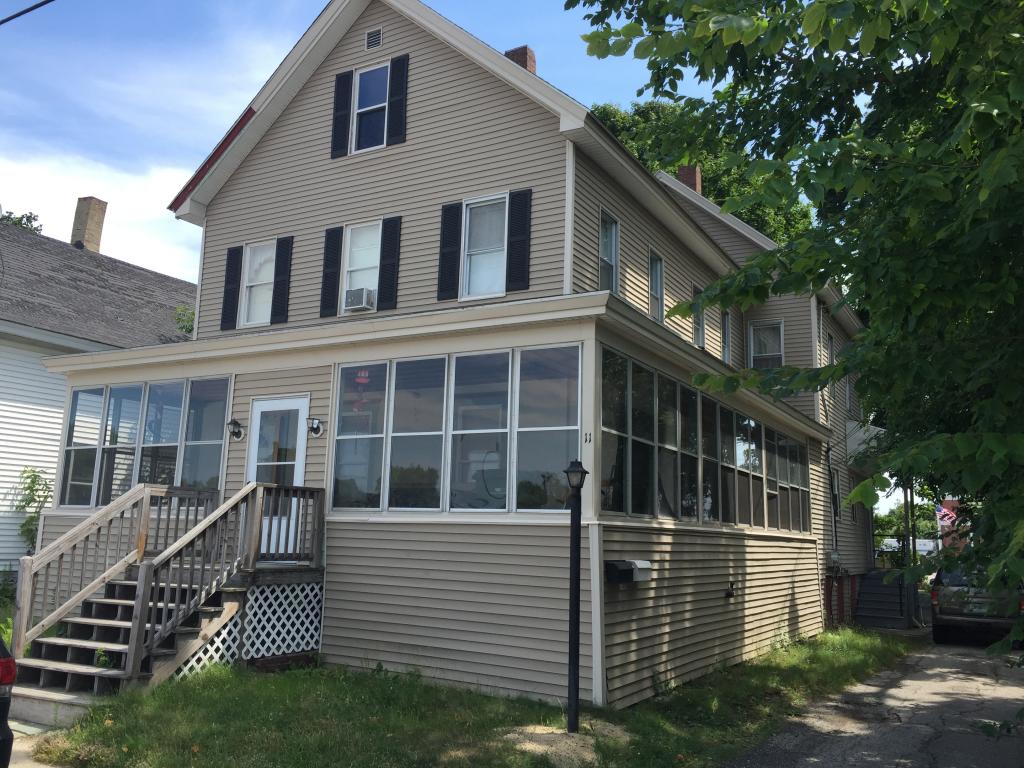 11 Summer Street Rochester, NH 03867 - Photo 1 of 15
