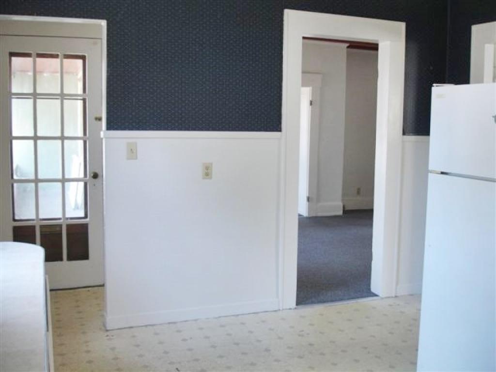 11 Summer Street Rochester, NH 03867 - Photo 4 of 15