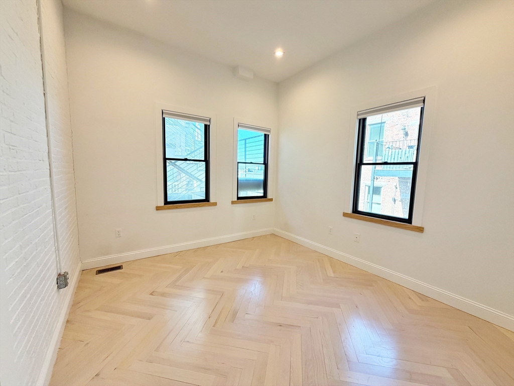 182 Webster Street, Unit 1 Boston, MA 02128 - Photo 24 of 41