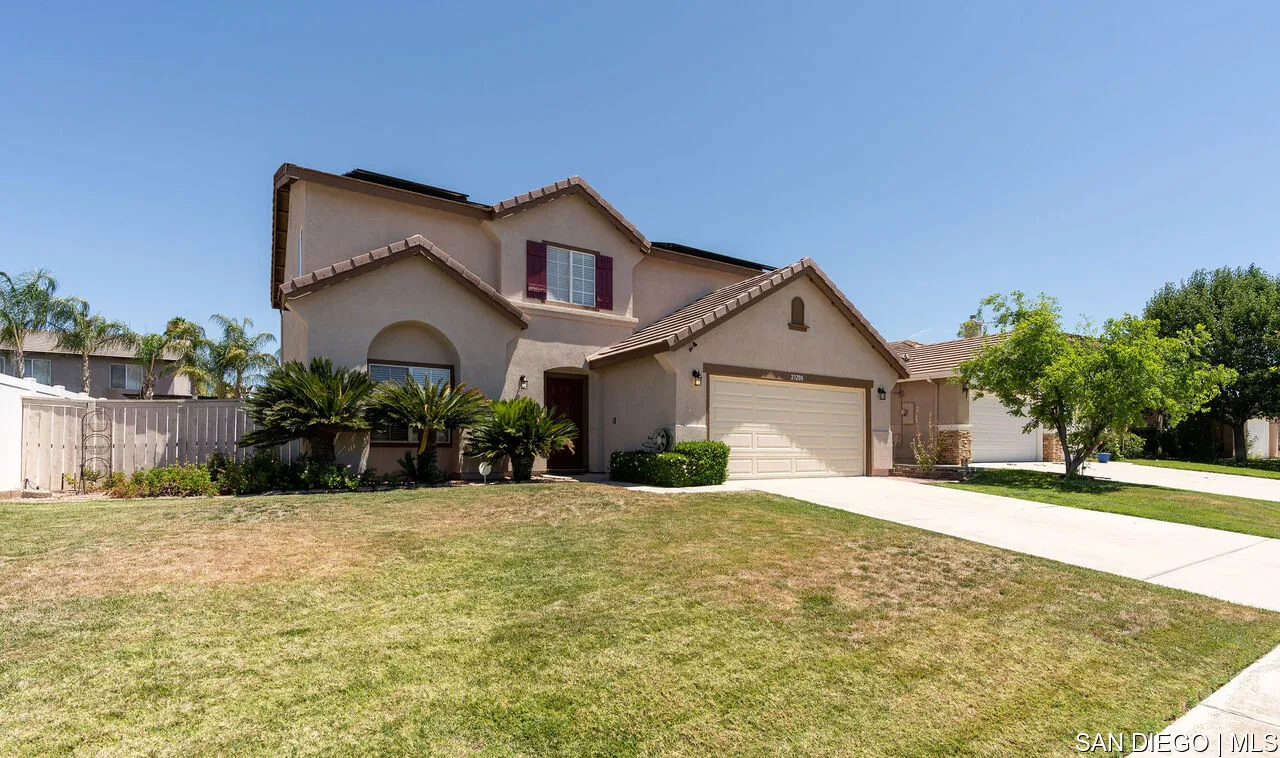 23208 Catt Road Wildomar, CA 92595 - Photo 3 of 29 Gallery Image 3