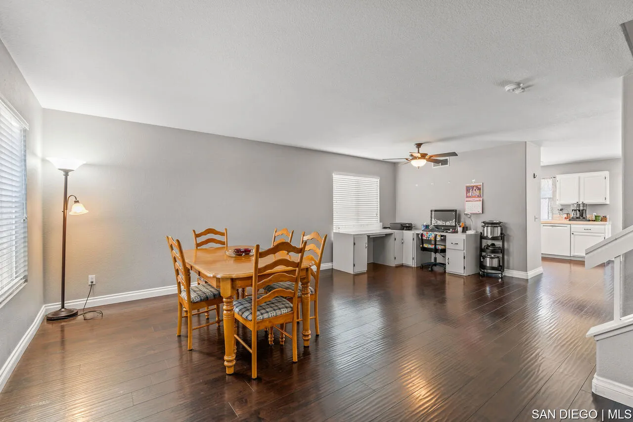 23208 Catt Road Wildomar, CA 92595 - Photo 6 of 29 Gallery Image 6