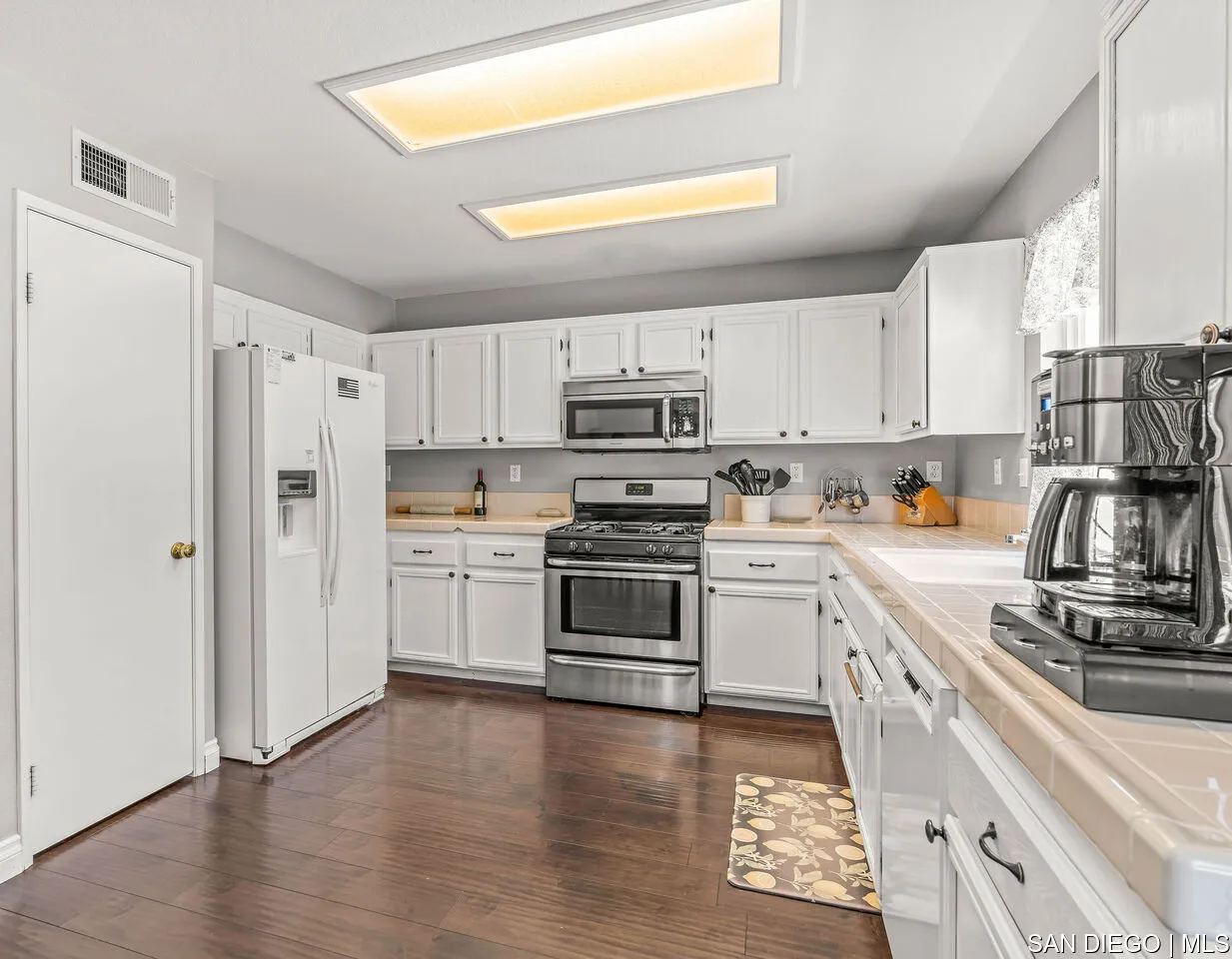 23208 Catt Road Wildomar, CA 92595 - Photo 8 of 29 Gallery Image 8