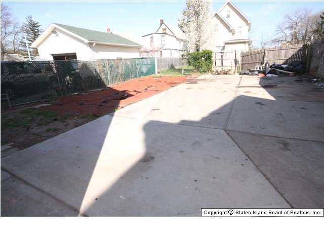 83 Harbor Road Staten Island, NY 10303 - Photo 2 of 17 Additional Photo