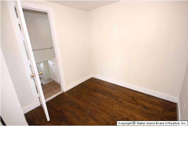 83 Harbor Road Staten Island, NY 10303 - Photo 4 of 17 Additional Photo