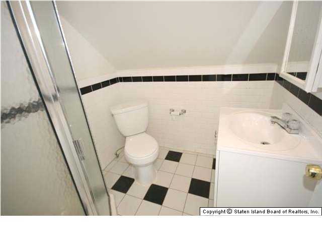 83 Harbor Road Staten Island, NY 10303 - Photo 6 of 17 Additional Photo