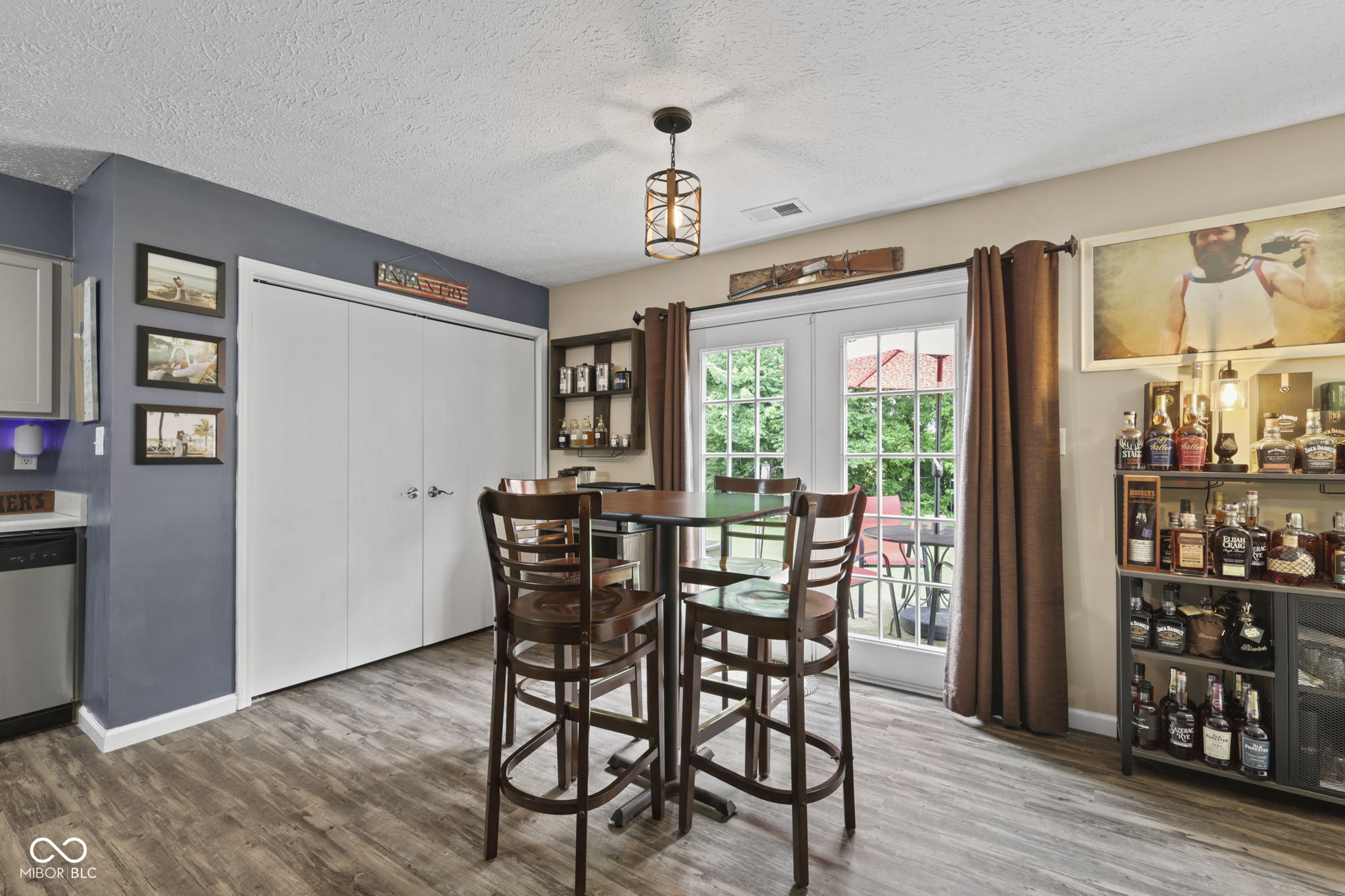 386 Boonesboro Road Greenwood, IN 46142 - Photo 5 of 16