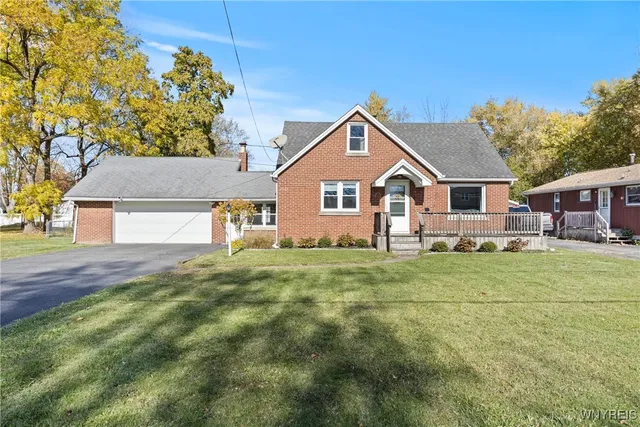 $264,900 | 3643 Demler Drive, Wheatfield, NY 14120