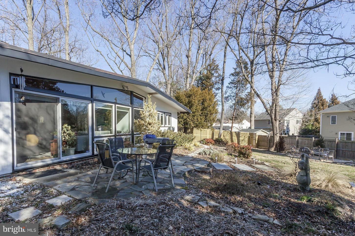 3019 Pine Spring Road Falls Church, VA 22042 - Photo 20 of 30 Exterior (Front)