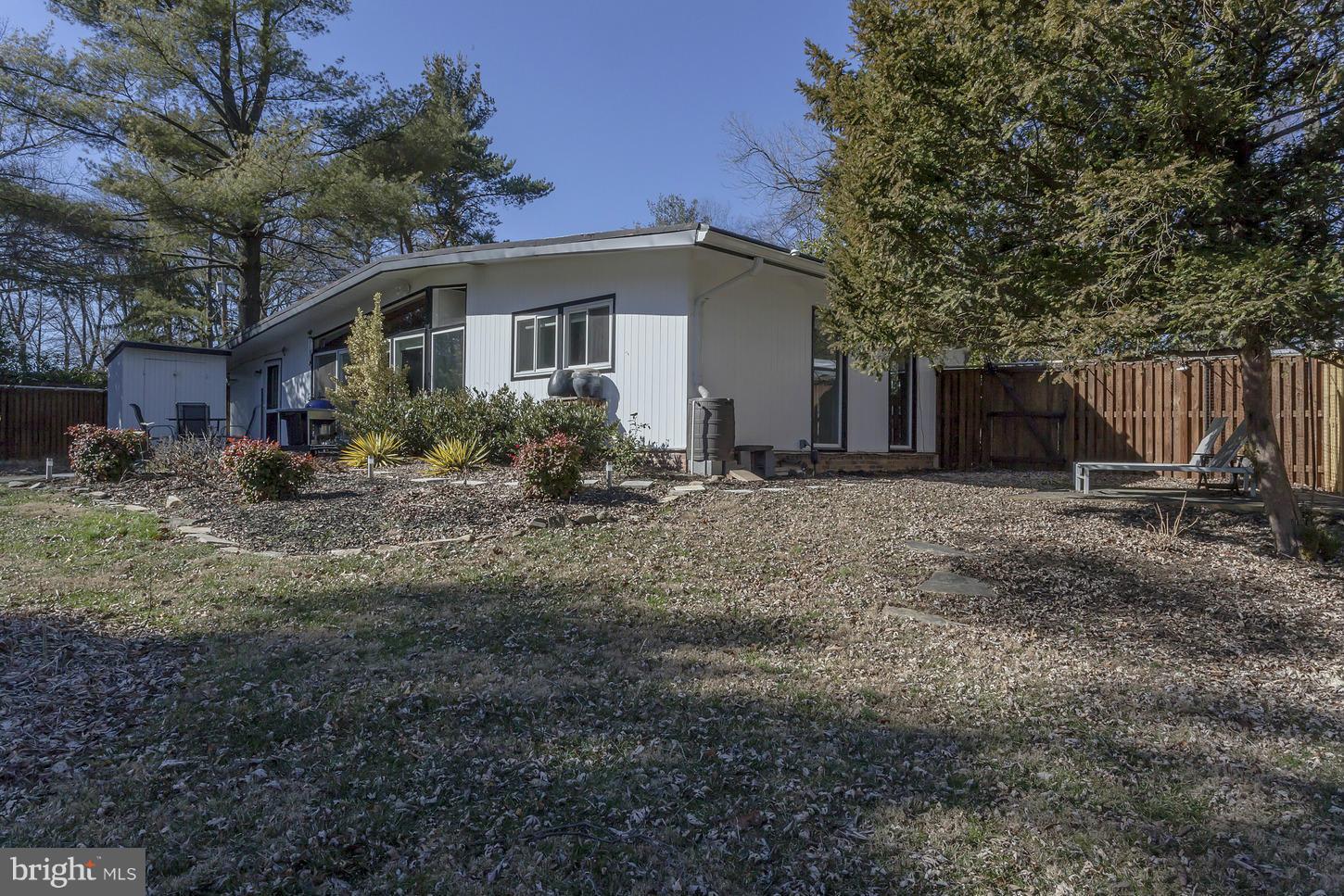3019 Pine Spring Road Falls Church, VA 22042 - Photo 25 of 30 Exterior (Rear)