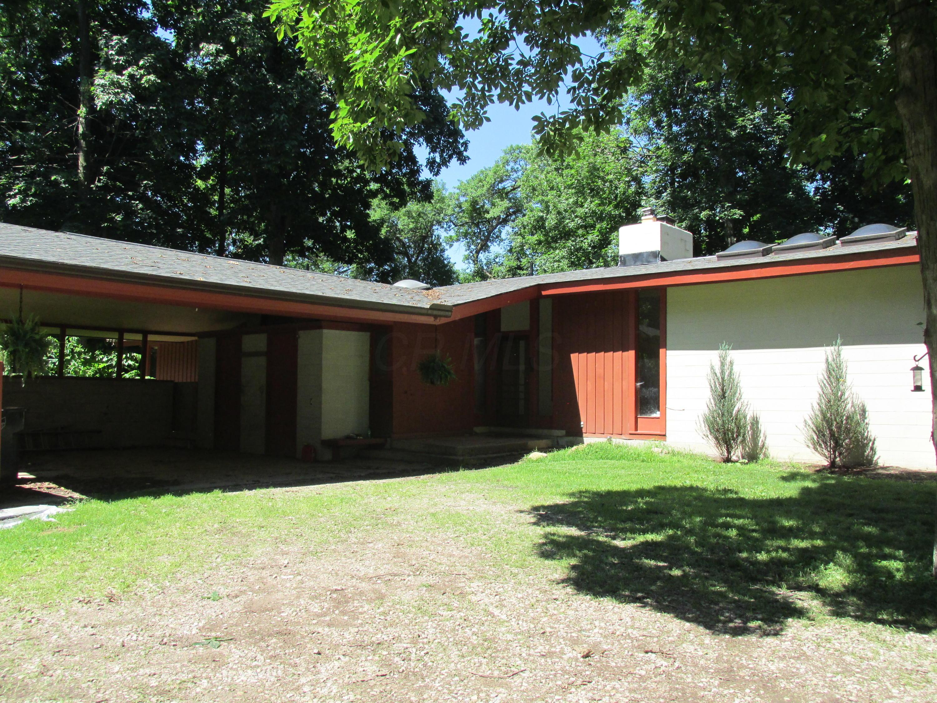 45 Pocono Road Columbus, OH 43235 - Photo 1 of 25