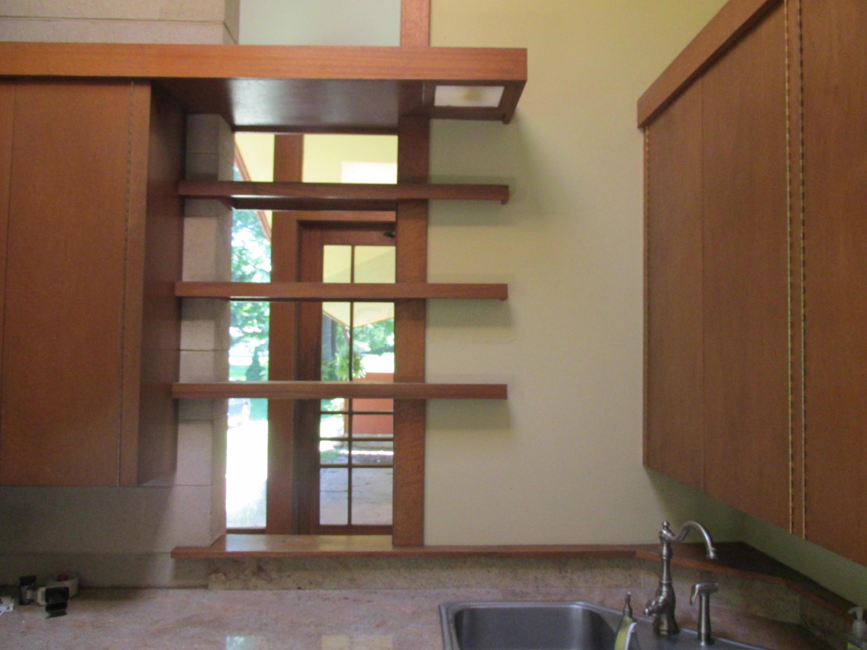 45 Pocono Road Columbus, OH 43235 - Photo 4 of 25