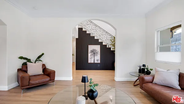 $2,000,000 | 5136 Berryman Avenue, Culver City, CA 90230