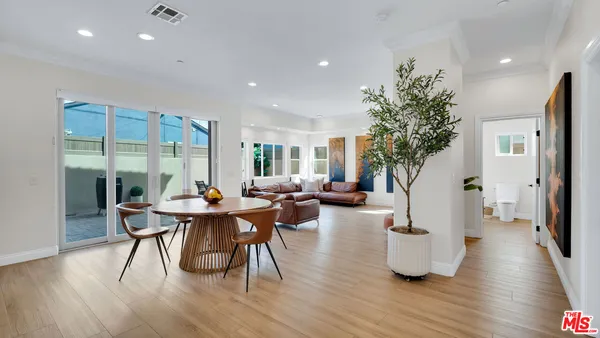 $2,000,000 | 5136 Berryman Avenue, Culver City, CA 90230