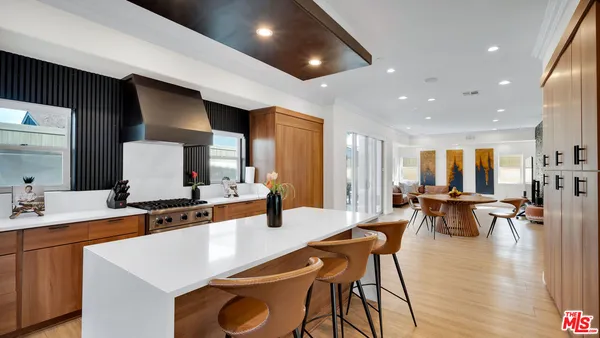 $2,000,000 | 5136 Berryman Avenue, Culver City, CA 90230