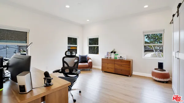 $2,000,000 | 5136 Berryman Avenue, Culver City, CA 90230