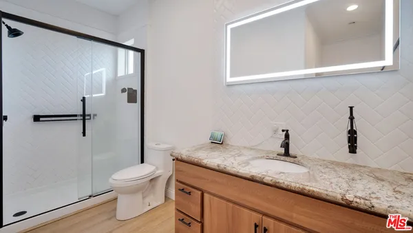 $2,000,000 | 5136 Berryman Avenue, Culver City, CA 90230