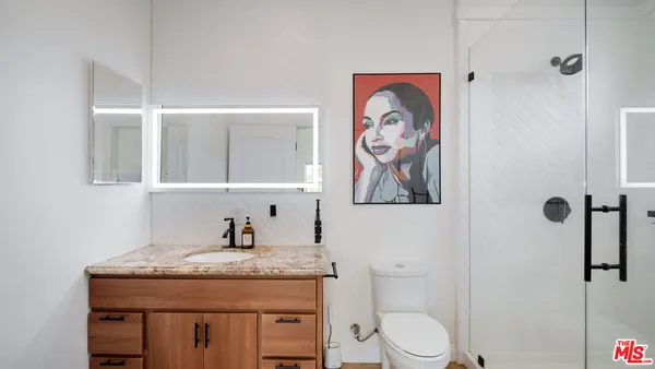 $2,000,000 | 5136 Berryman Avenue, Culver City, CA 90230