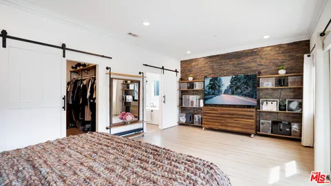 $2,000,000 | 5136 Berryman Avenue, Culver City, CA 90230