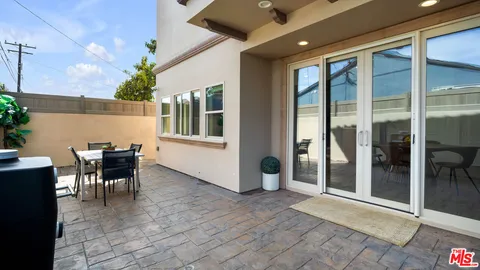 $2,000,000 | 5136 Berryman Avenue, Culver City, CA 90230