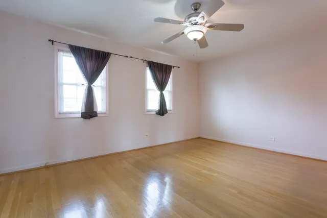 $3,200 | 1301 North Northwest Highway, Park Ridge, IL 60068